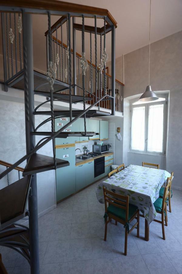 דירות נאפולי Laura House מראה חיצוני תמונה